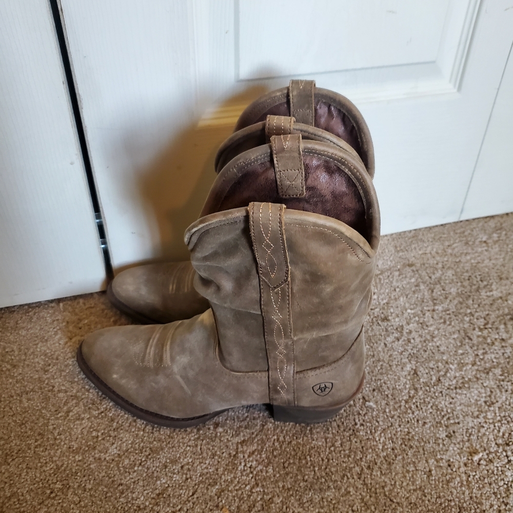 Suede booties - Picture 3 of 5